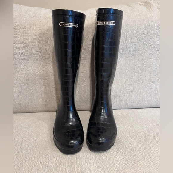 henri bendel Shoes - Henri Bendel Black Croc-Patterned Boots